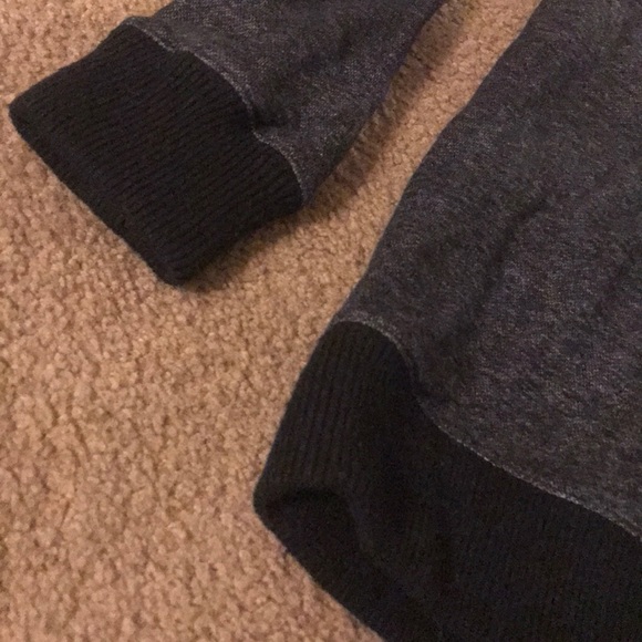 Sweater - Picture 3 of 4